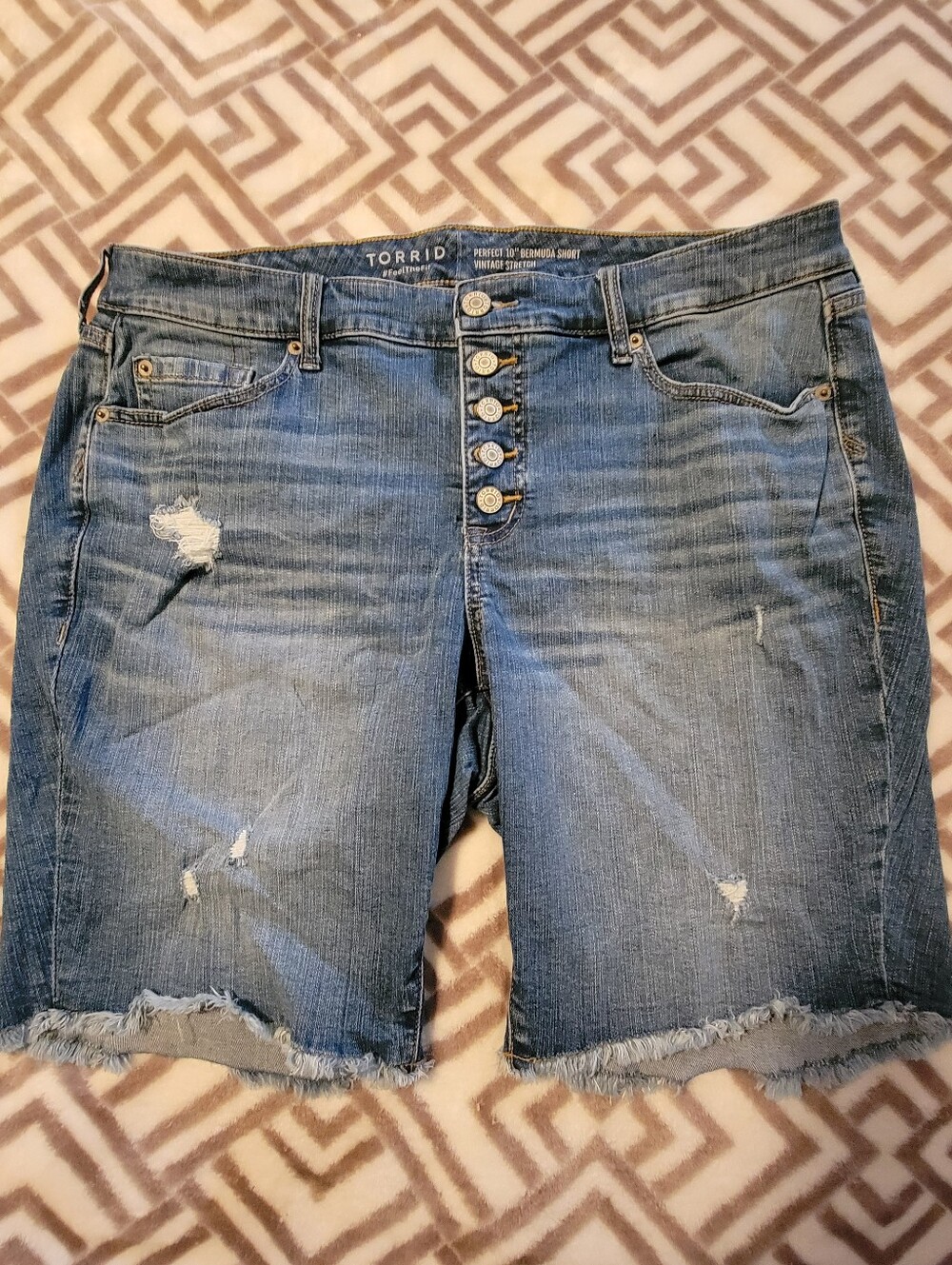 Torrid Perfect 10" Bermuda Denim Shorts SIZE 16
